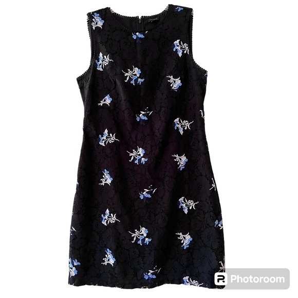 Ann Taylor Black Lace Sheath Dress with Floral Embroidery Detail Size 10 - Picture 11 of 11